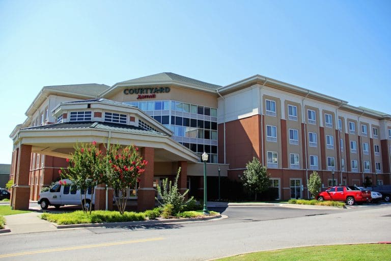 Courtyard Marriott | Arkansas Glass and Mirror